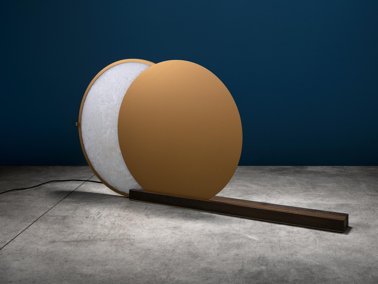 ALCHEMIE F LED alabaster and brass floor lamp