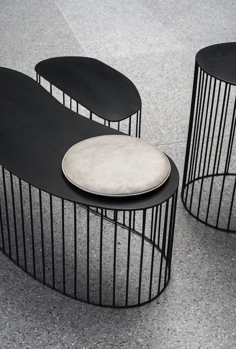 GIBELLINA Painted metal coffee table for living room