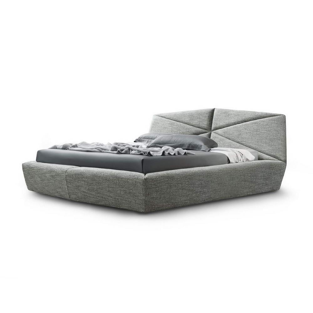 GOSSIP Leather bed with tufted headboard