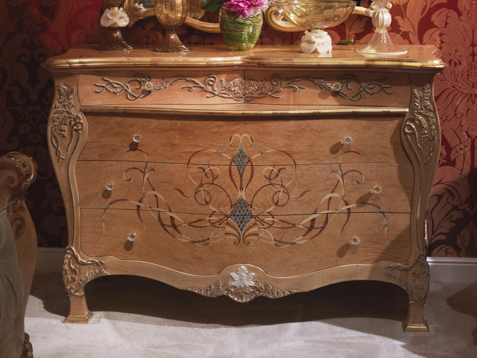 3680 Wooden chest of drawers