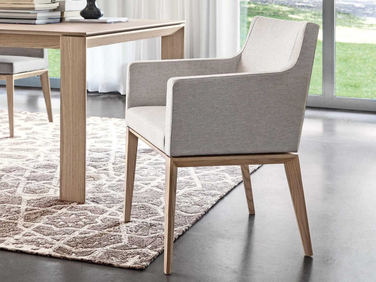 BESS Leather easy chair with armrests
