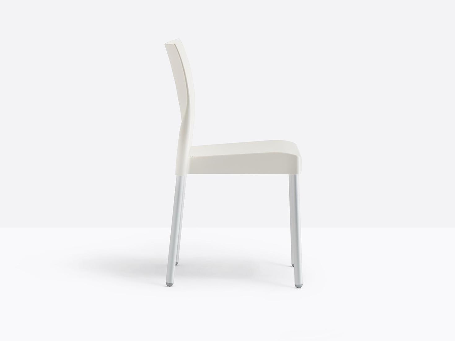 ICE 800 Stackable polypropylene chair