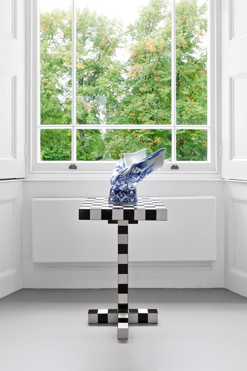 CHESS TABLE Square wooden coffee table