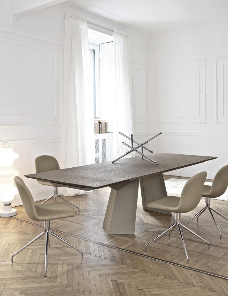FIANDRE Rectangular tempered glass table