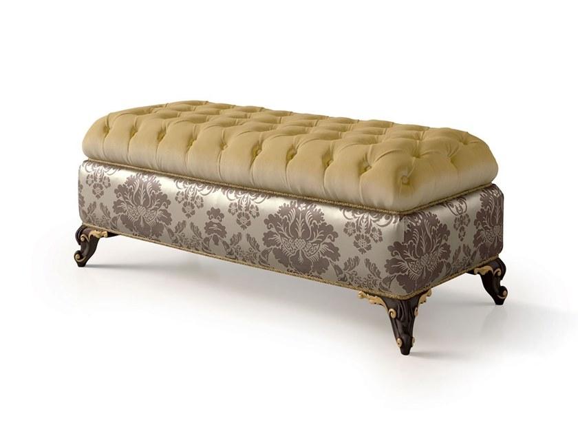 6587 Tufted upholstered fabric bench