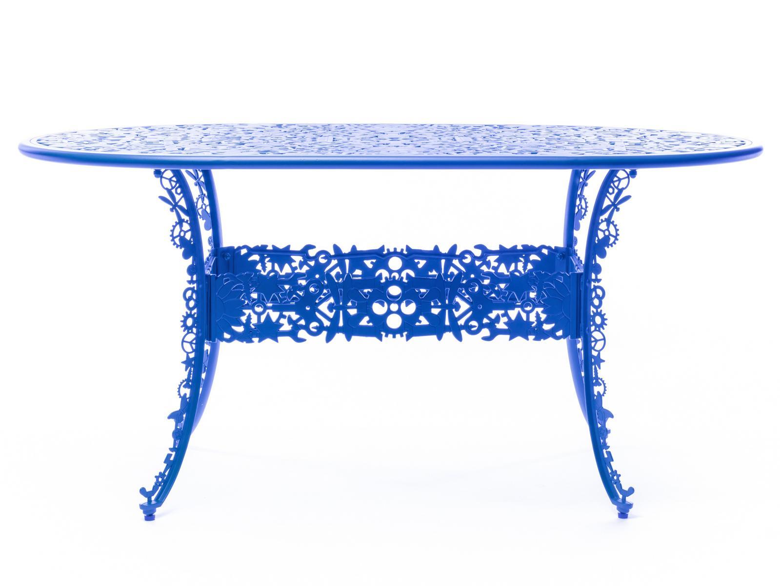 INDUSTRY Oval aluminium garden table