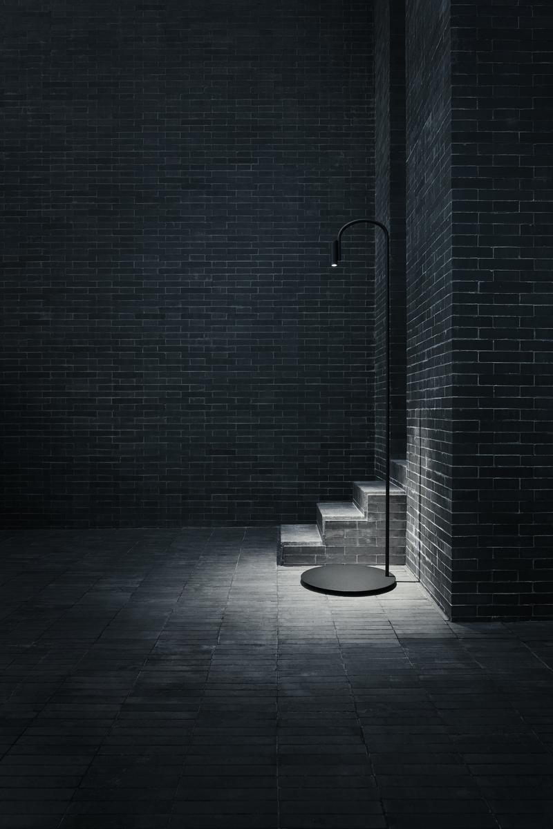 CAULE LED stainless steel floor lamp