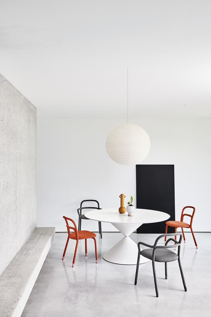 PIPPI P Armchair with four legs frame upholstered in fabric
