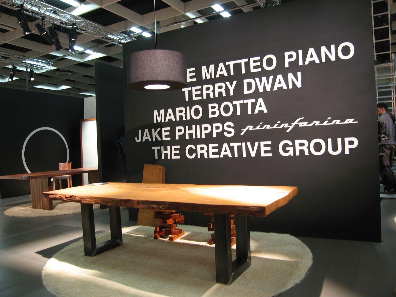 AUCKLAND Solid wood table