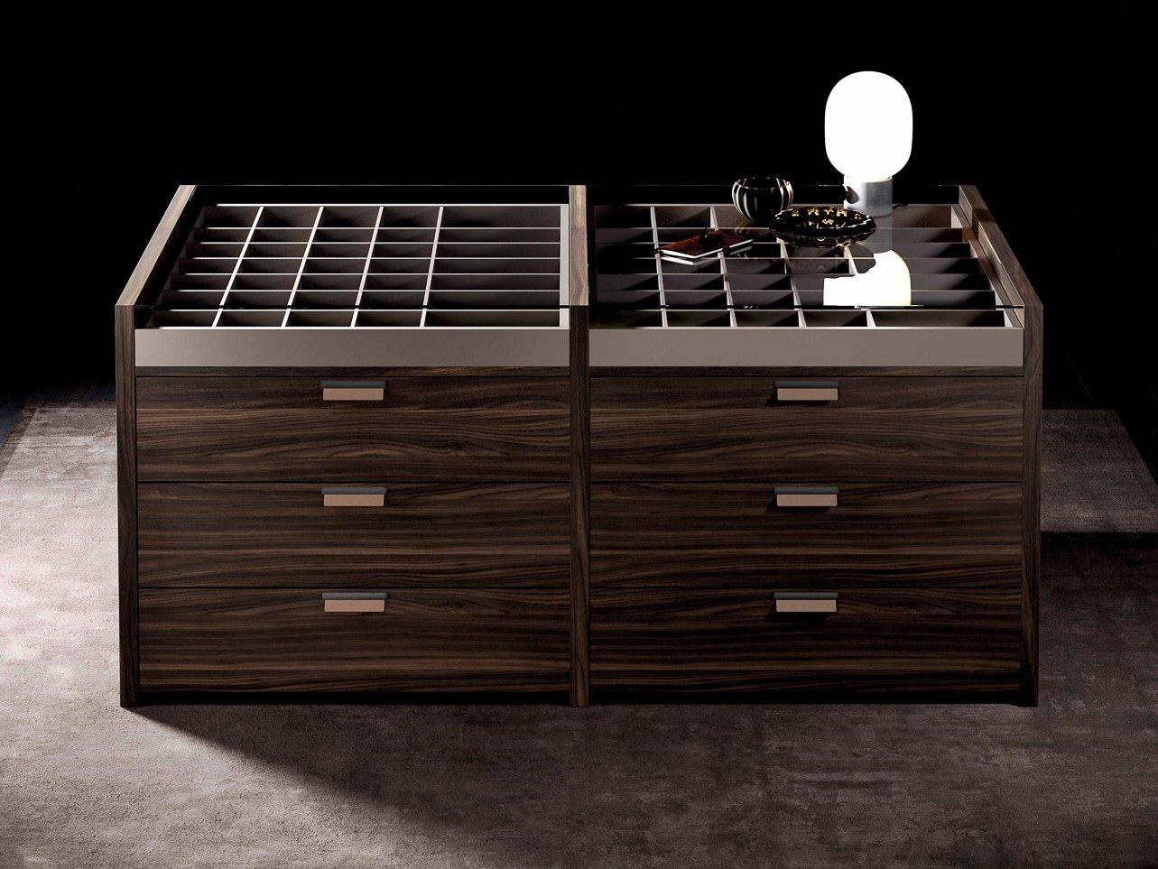 ISOLA Wooden chest of drawers