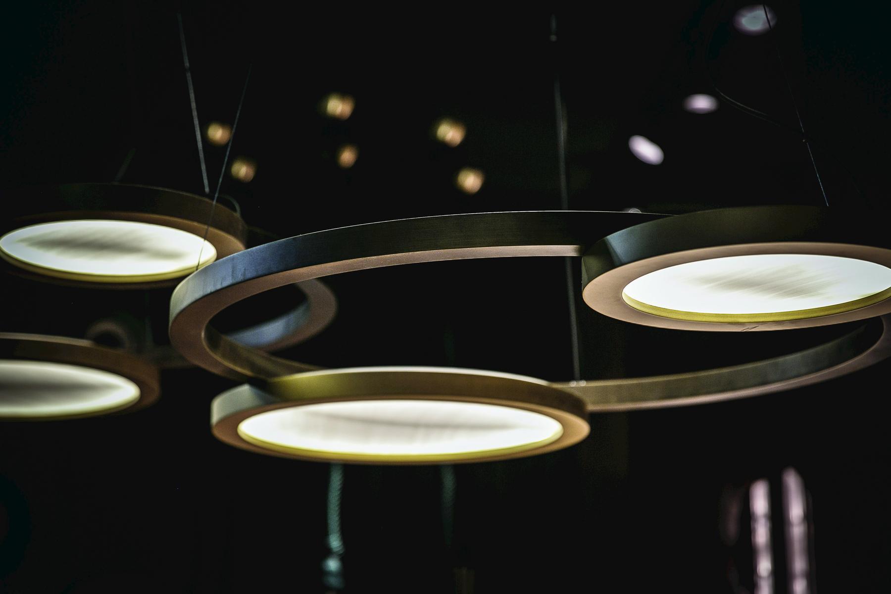 ECLISSE LED wooden pendant lamp