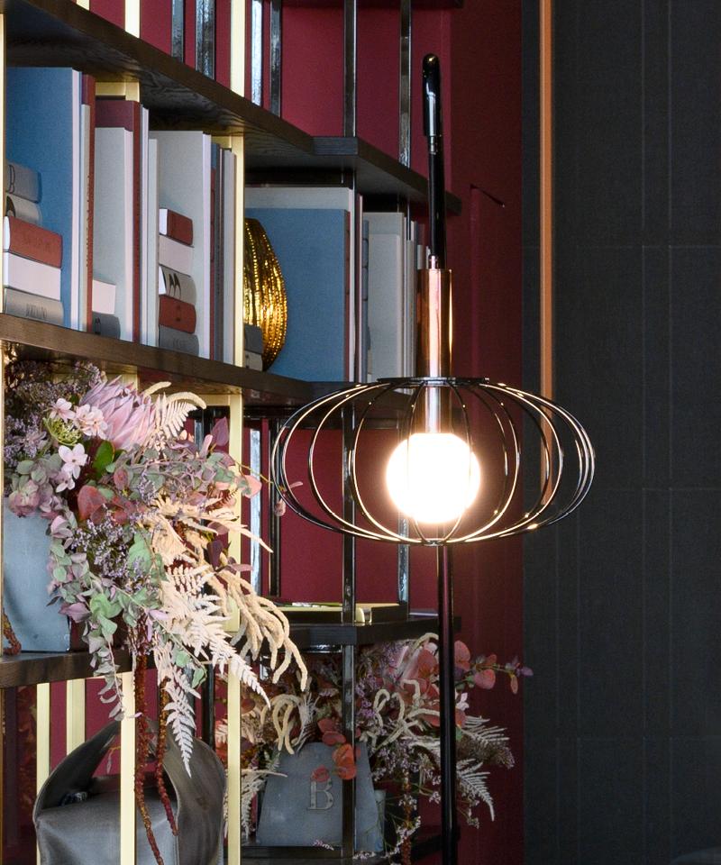 LIRA LED metal floor lamp