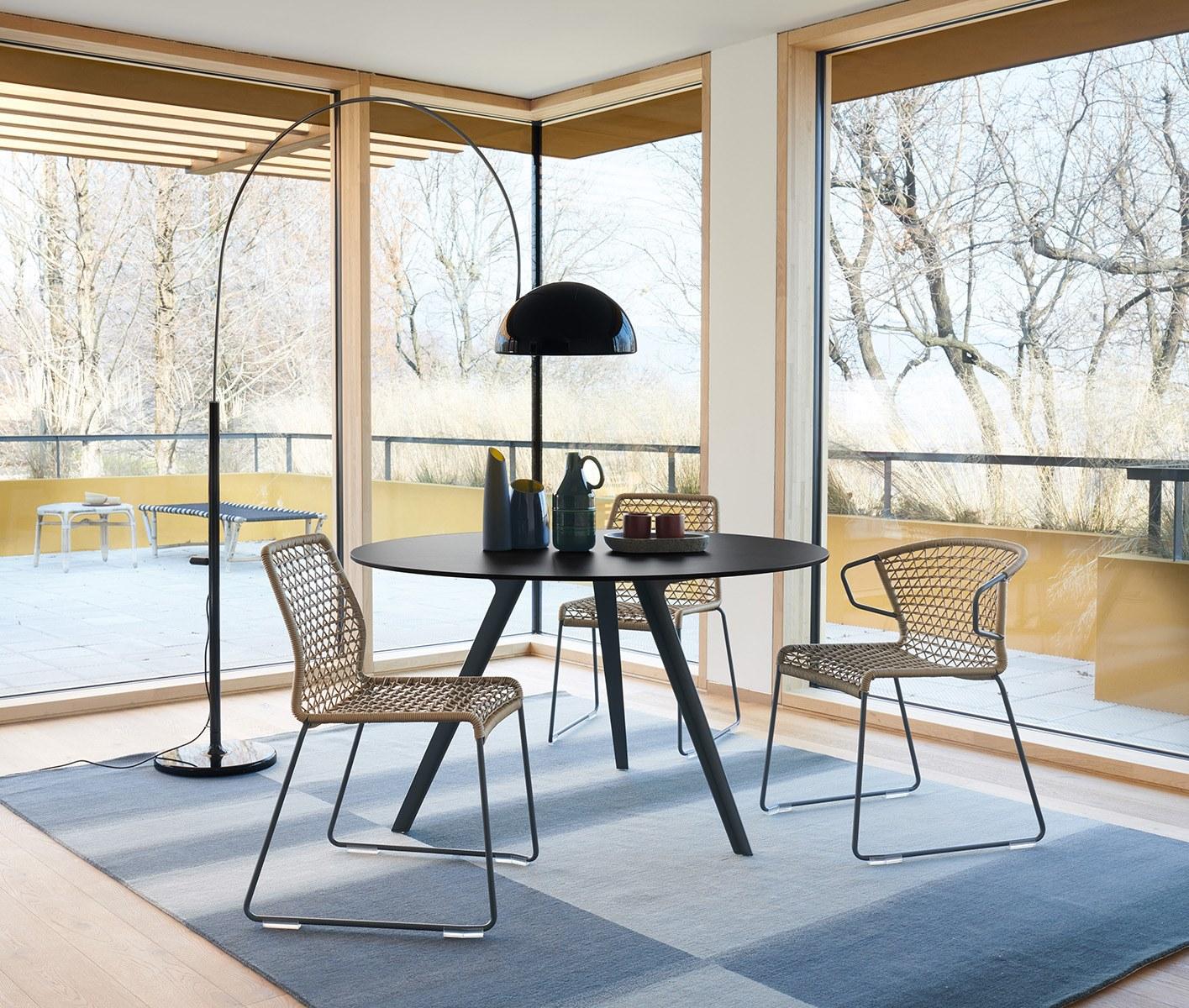 VELA Sled base stackable chair