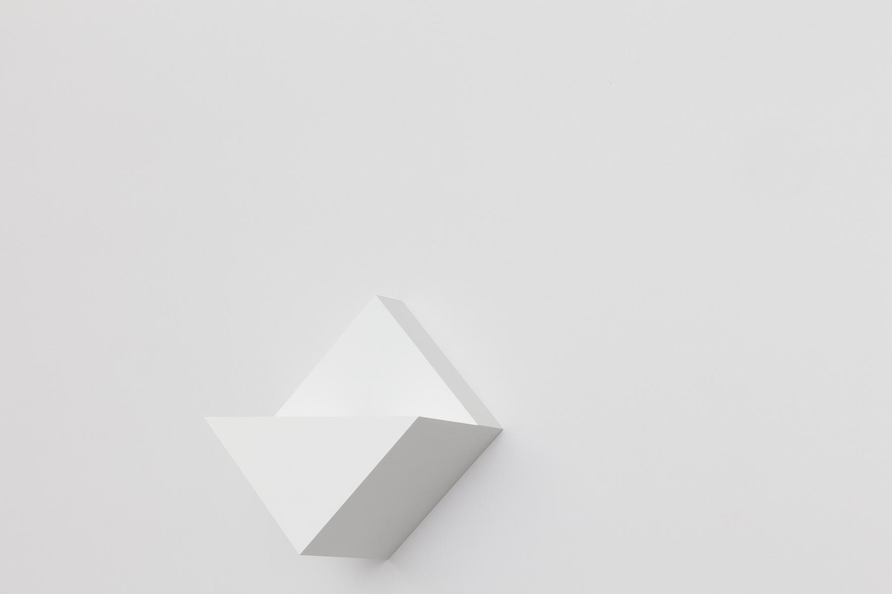 GRADIENT LED polycarbonate wall lamp