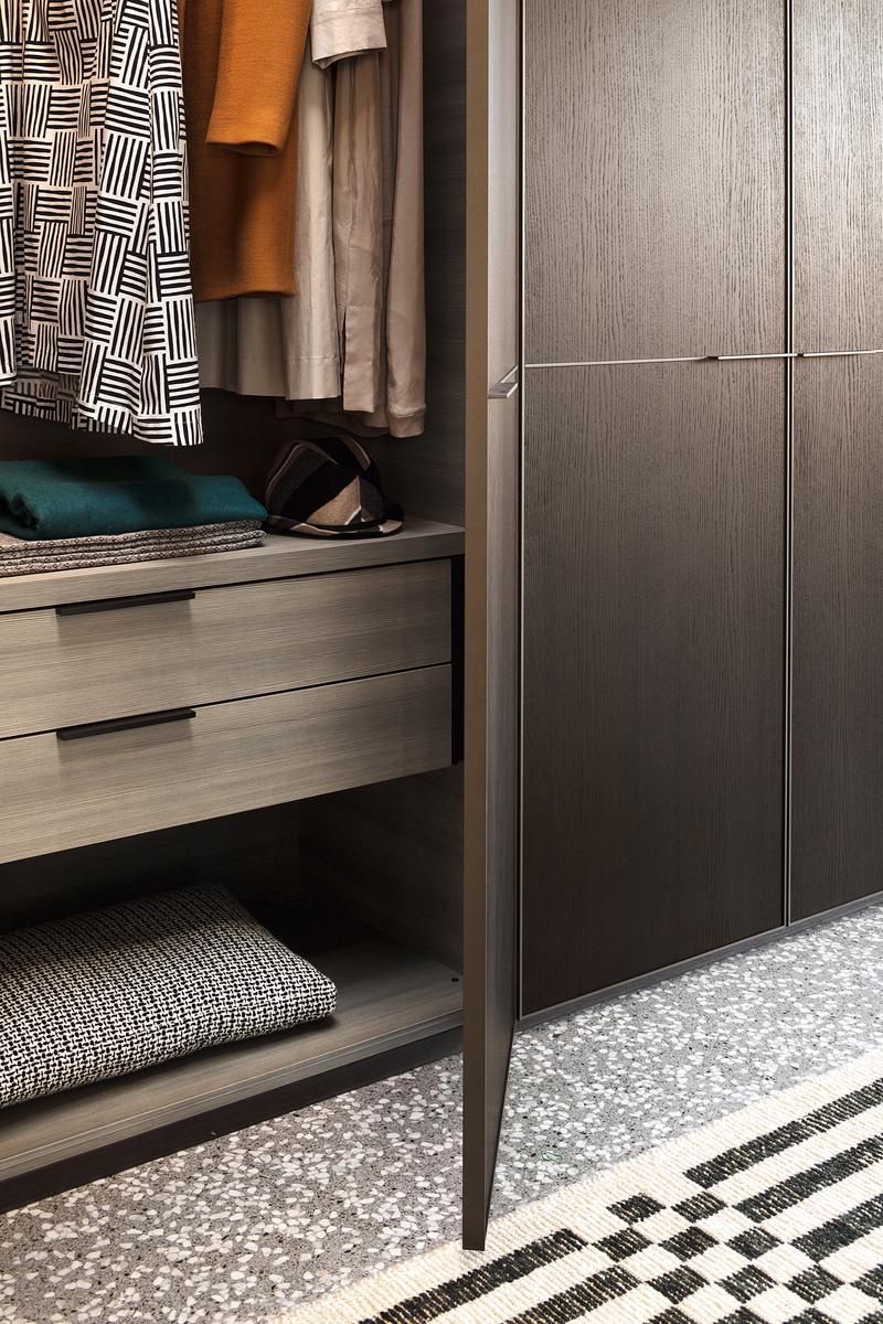 KYN Oak wardrobe custom