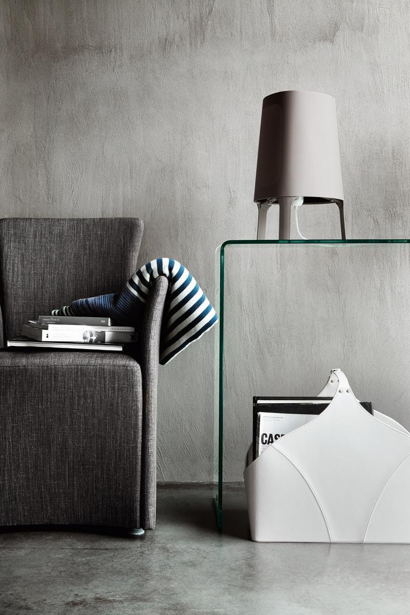 NIDO Leather easy chair with armrests