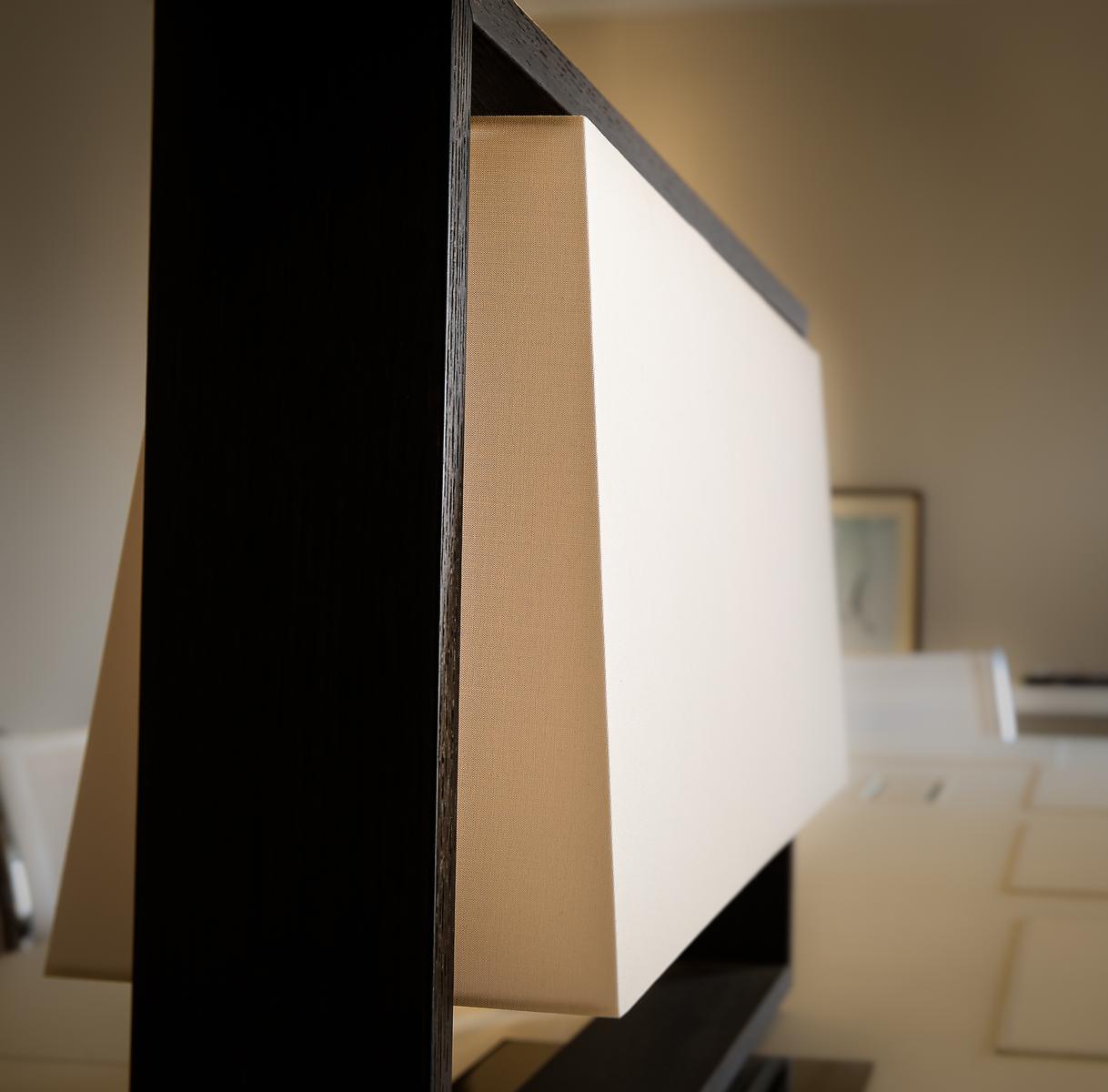 FRAME Oak table lamp