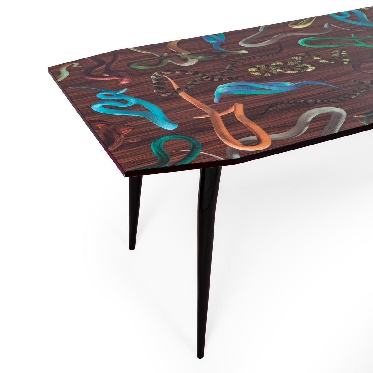 SNAKES ON WOOD Rectangular dining table