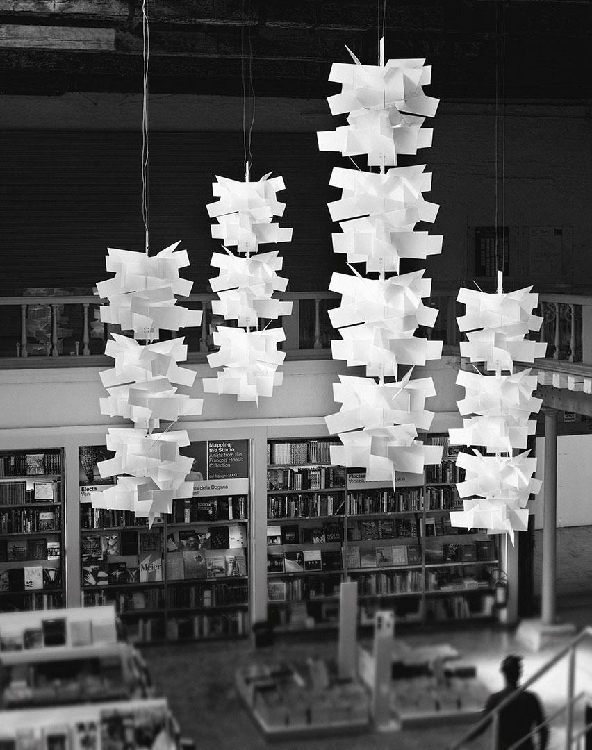 BIG BANG Acrylic pendant lamp
