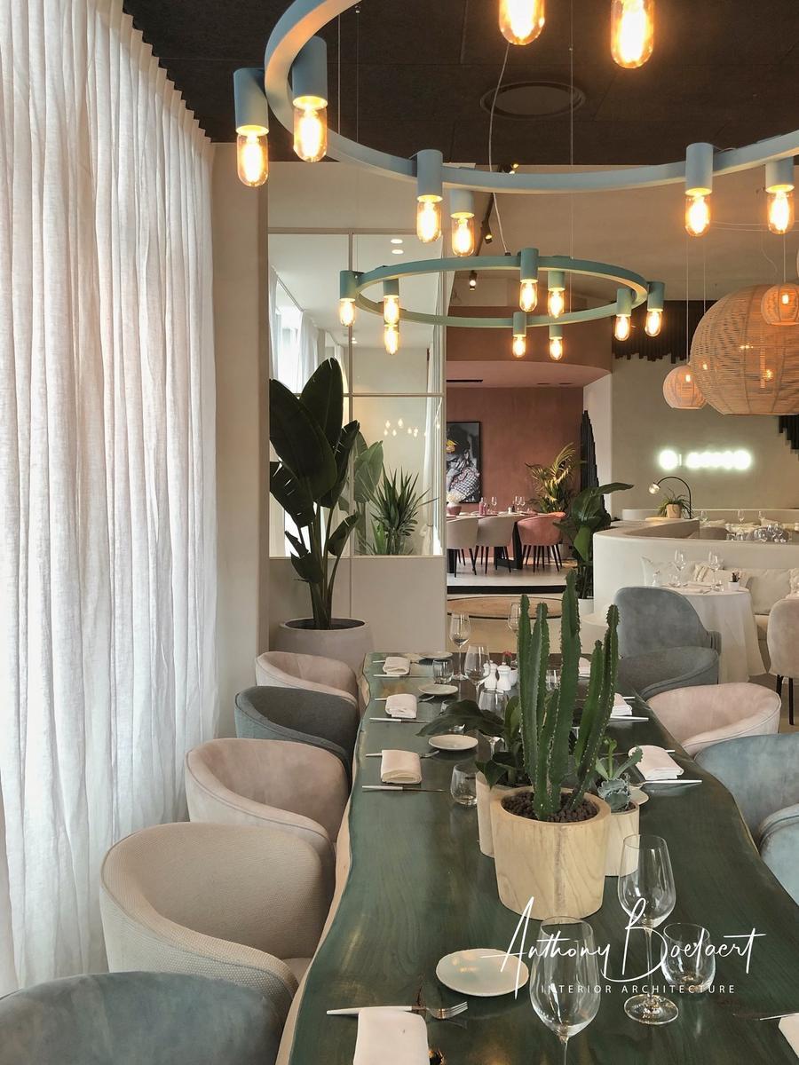 BALLZZZ LED glass and aluminium pendant lamp