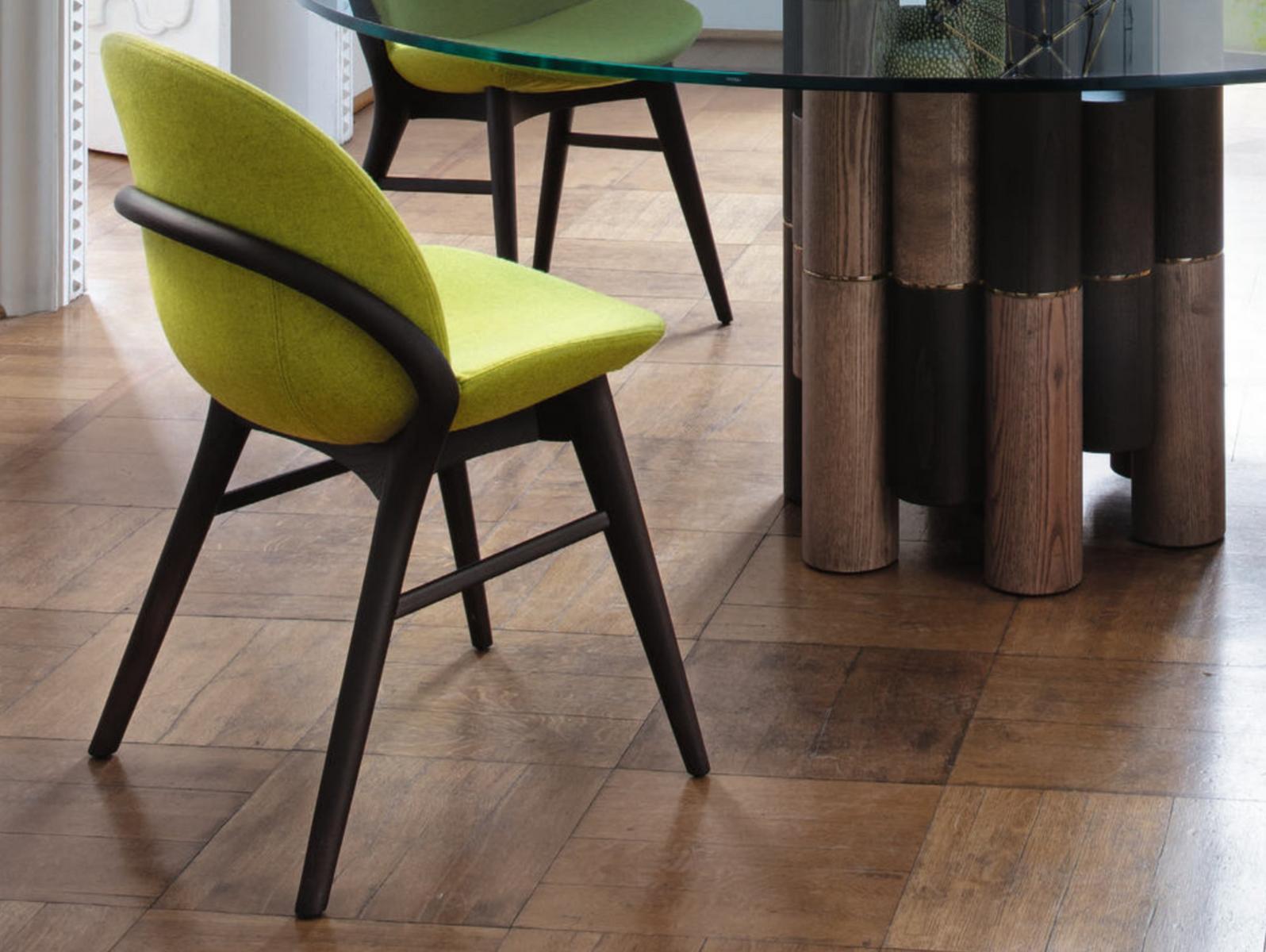 LIP Upholstered fabric chair