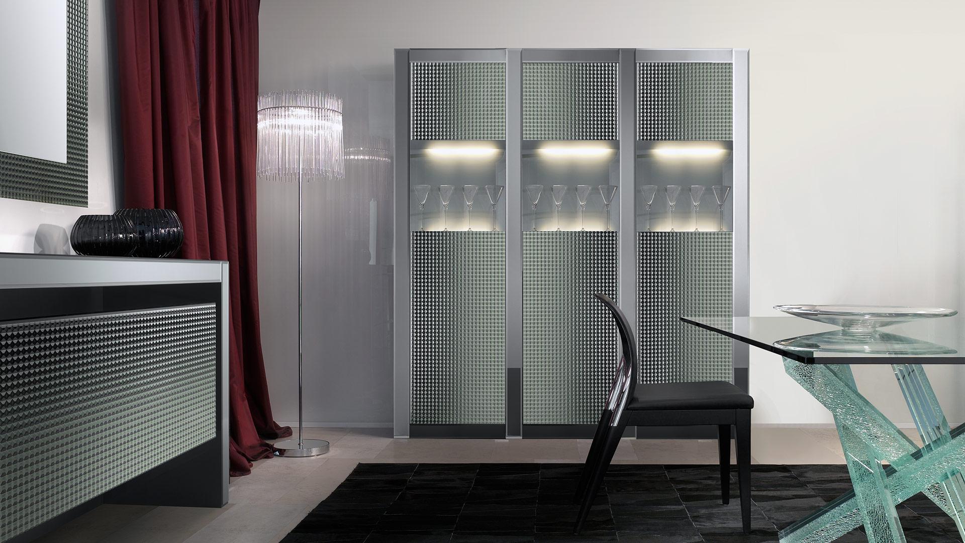 DIAMANTE Glass highboard with integrated lighting