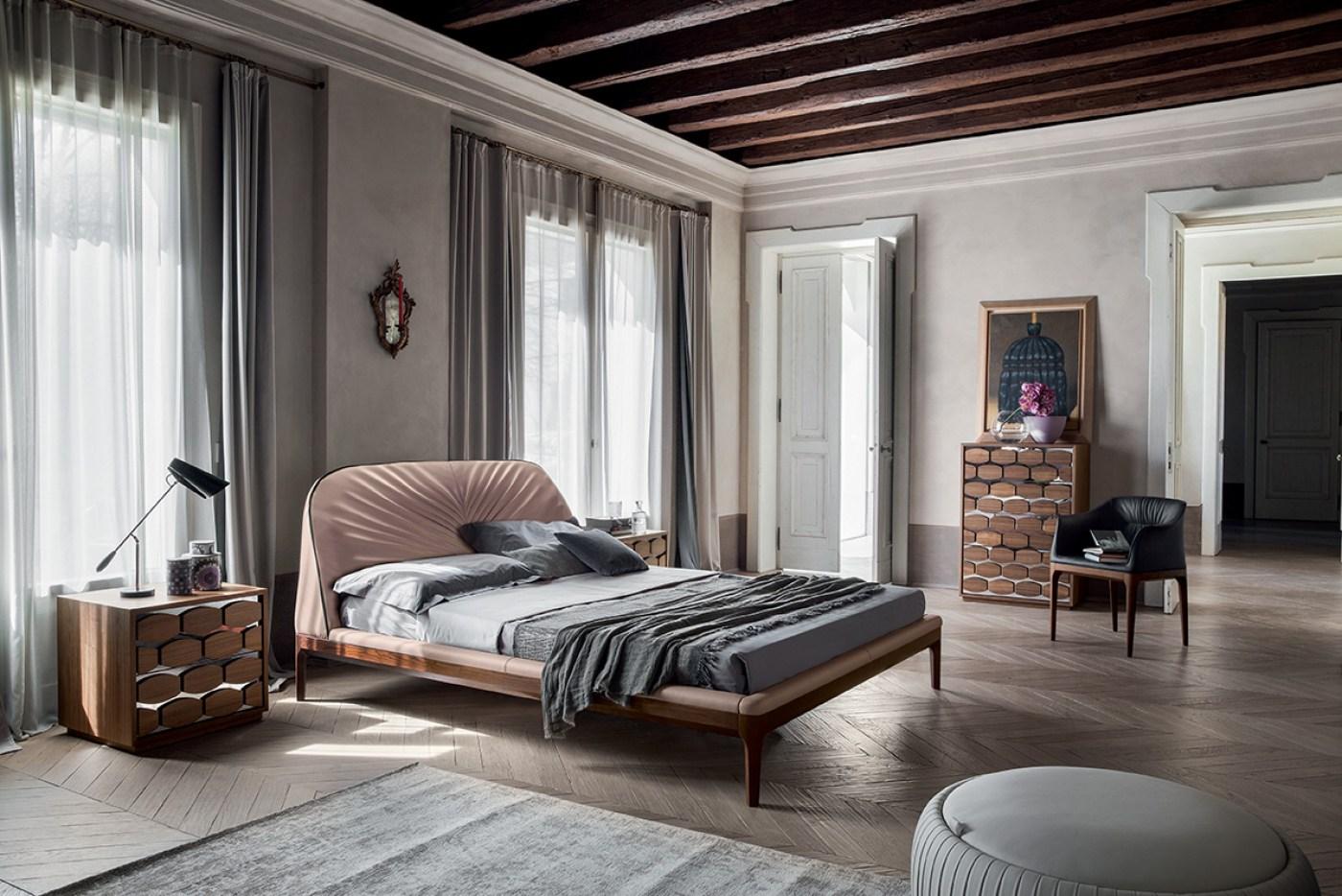 MICHELANGELO Leather double bed with upholstered headboard