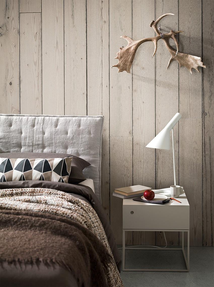 TEO Wood bed with upholstered headboard