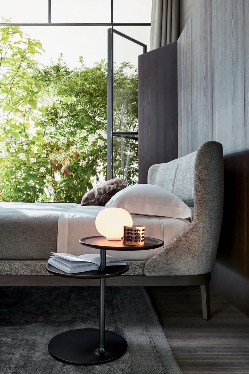VICINO Swivel round wooden side table