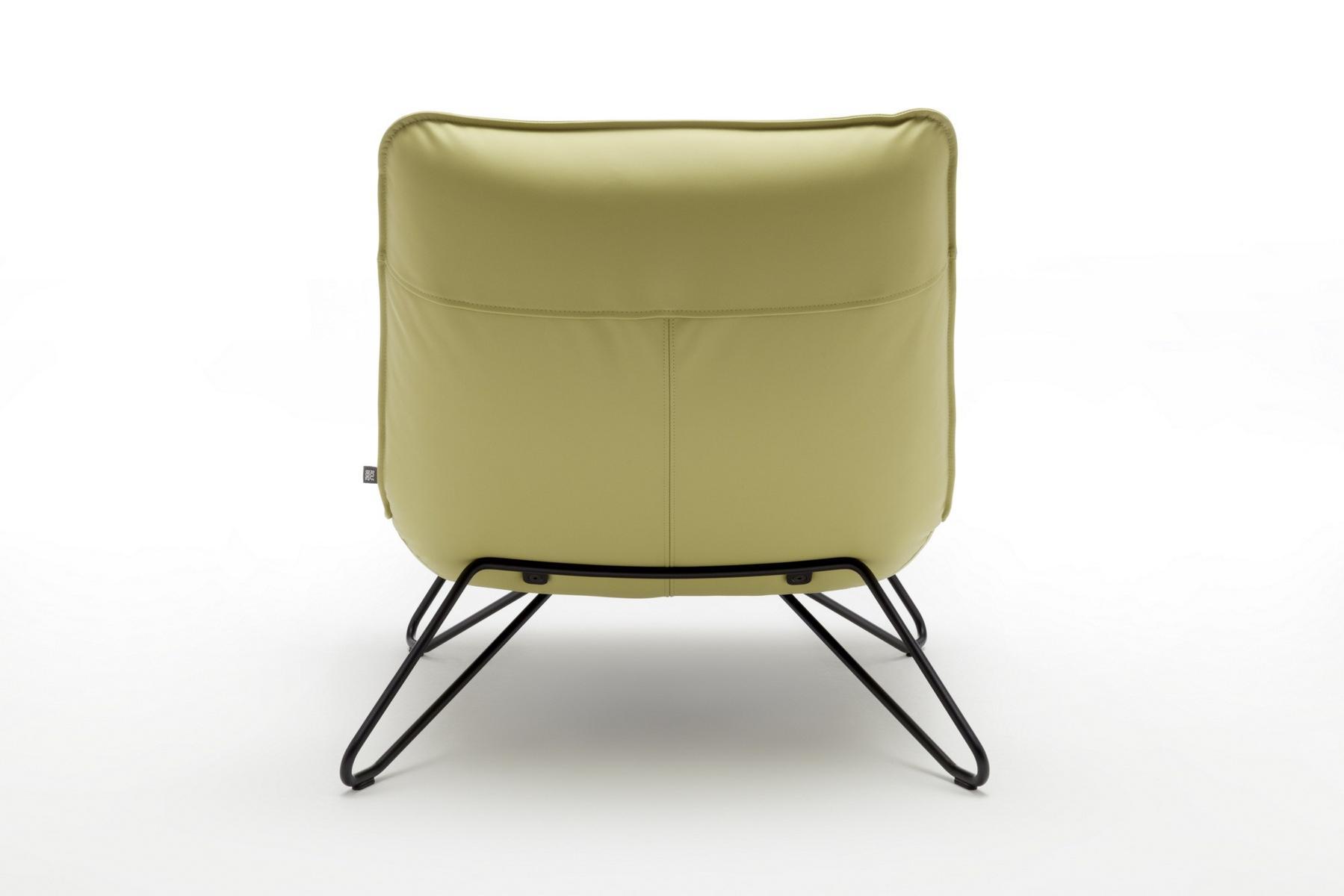 394 Leather easy chair