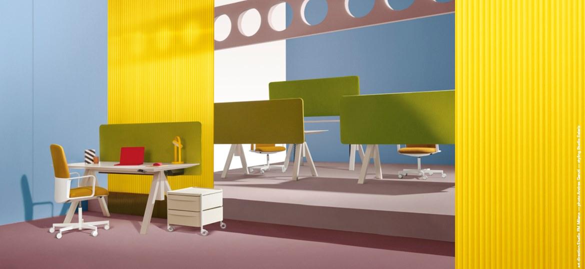 ARKI-TABLE ADJ DESK Height-adjustable steel and wood office desk with sound absorbing screens