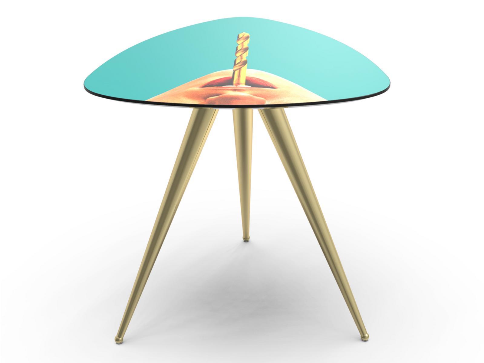 DRILL Triangular coffee table with MDF top and metal legs