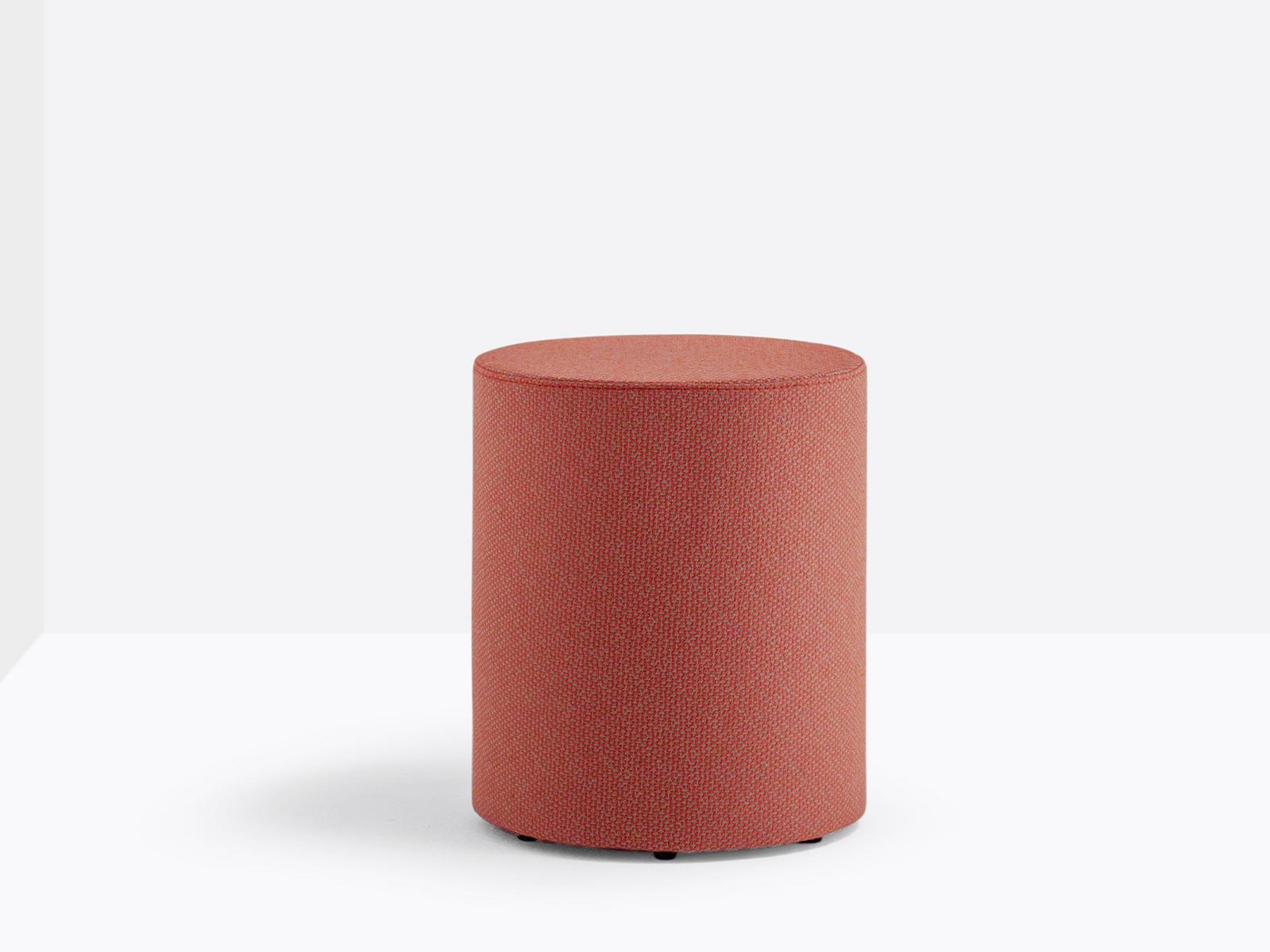 WOW 322 Upholstered pouf
