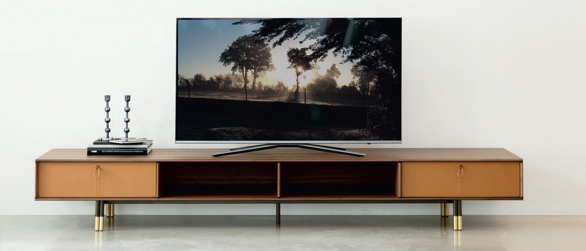 BAYUS Low walnut TV cabinet with drawers