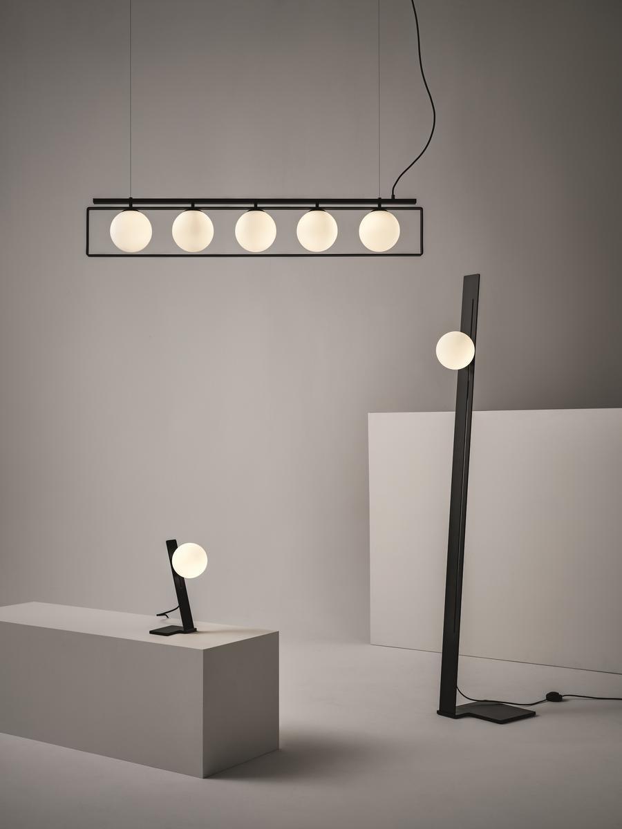 SUSPENSE Satin glass pendant lamp