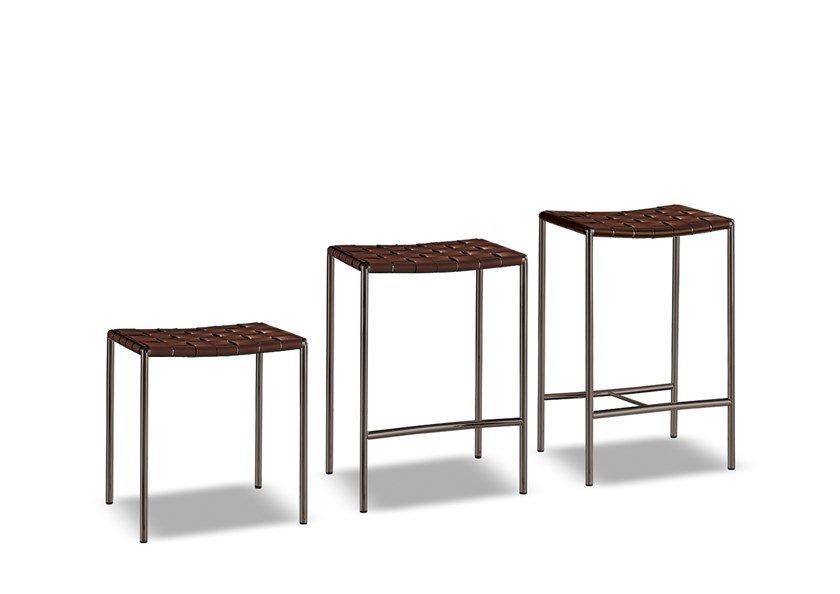 KLASEN STOOL OUTDOOR Garden stool with footrest