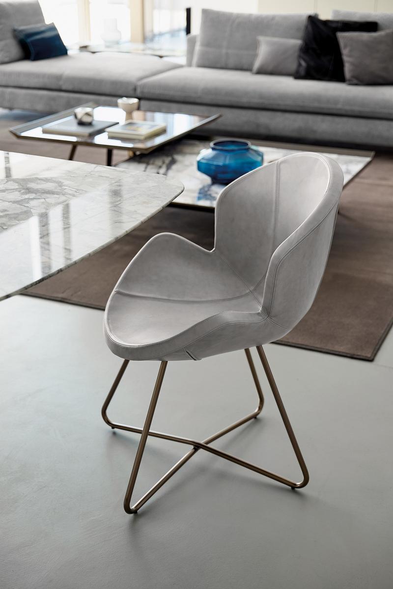 VICTORIA Leather chair with armrests