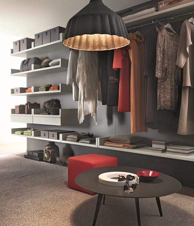 NOVENOVE Sectional custom walk-in wardrobe