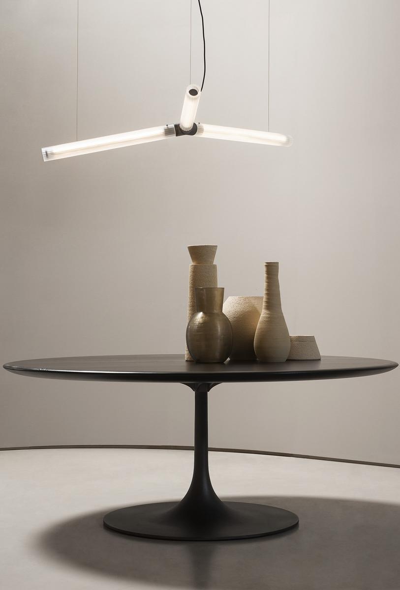 BOURGEOIS Round solid wood table