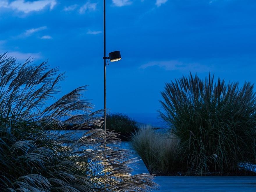 BUBKA LED adjustable metal floor lamp