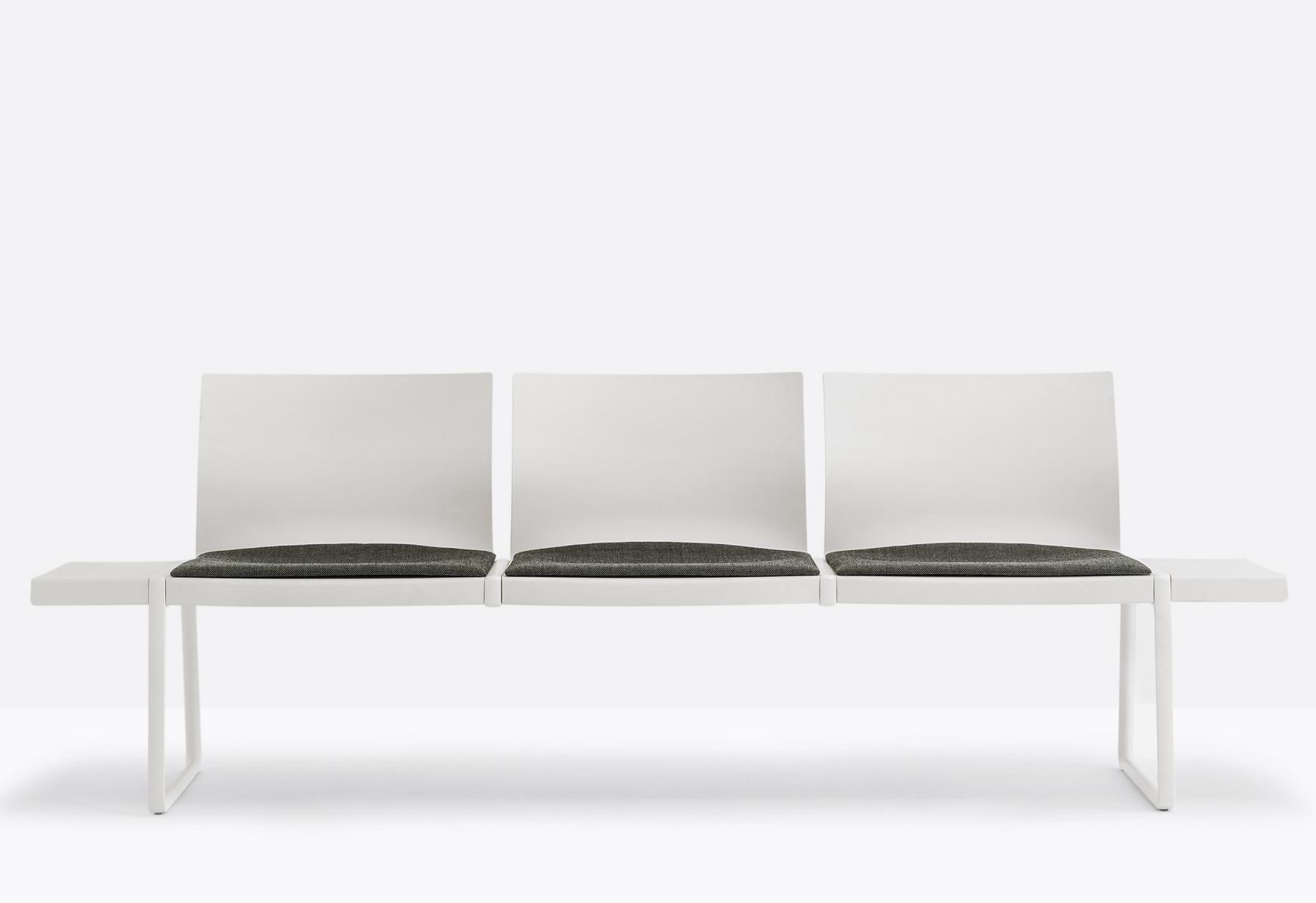 PLURAL P02003/2004/2006/2009 Modular seating