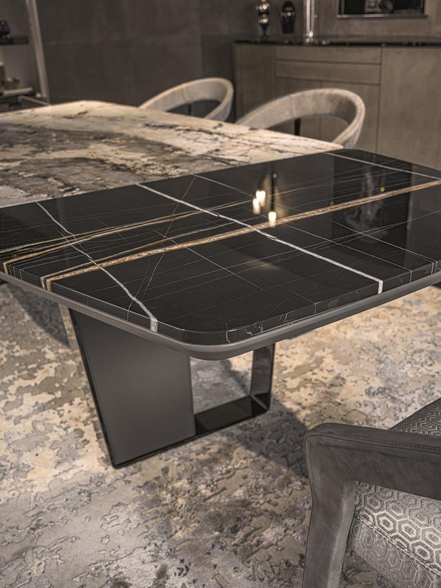 KEOPE Oval metal table