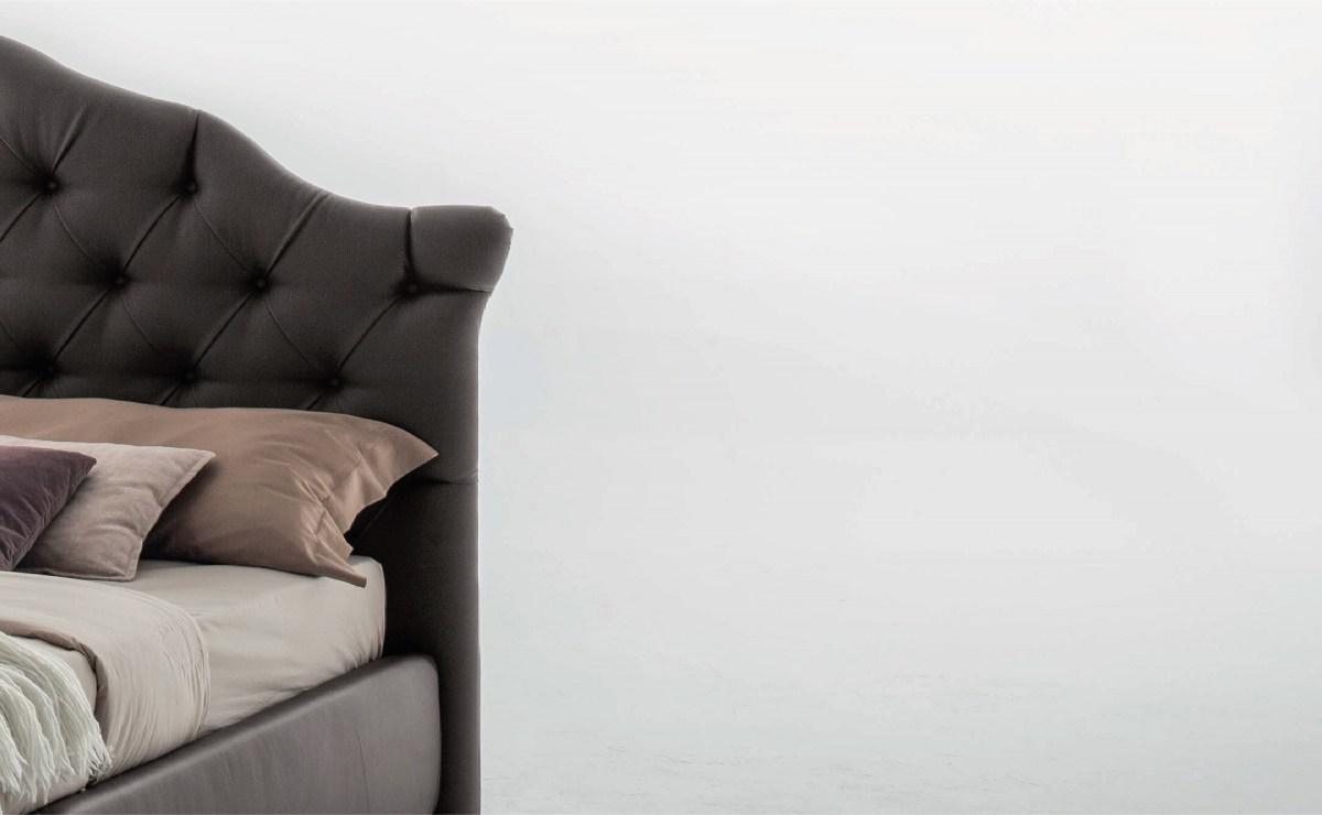 VENEZIANO Leather double bed with tufted headboard