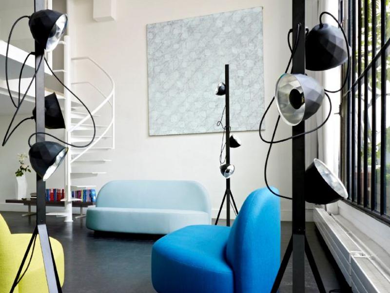 TREPIED Steel floor lamp