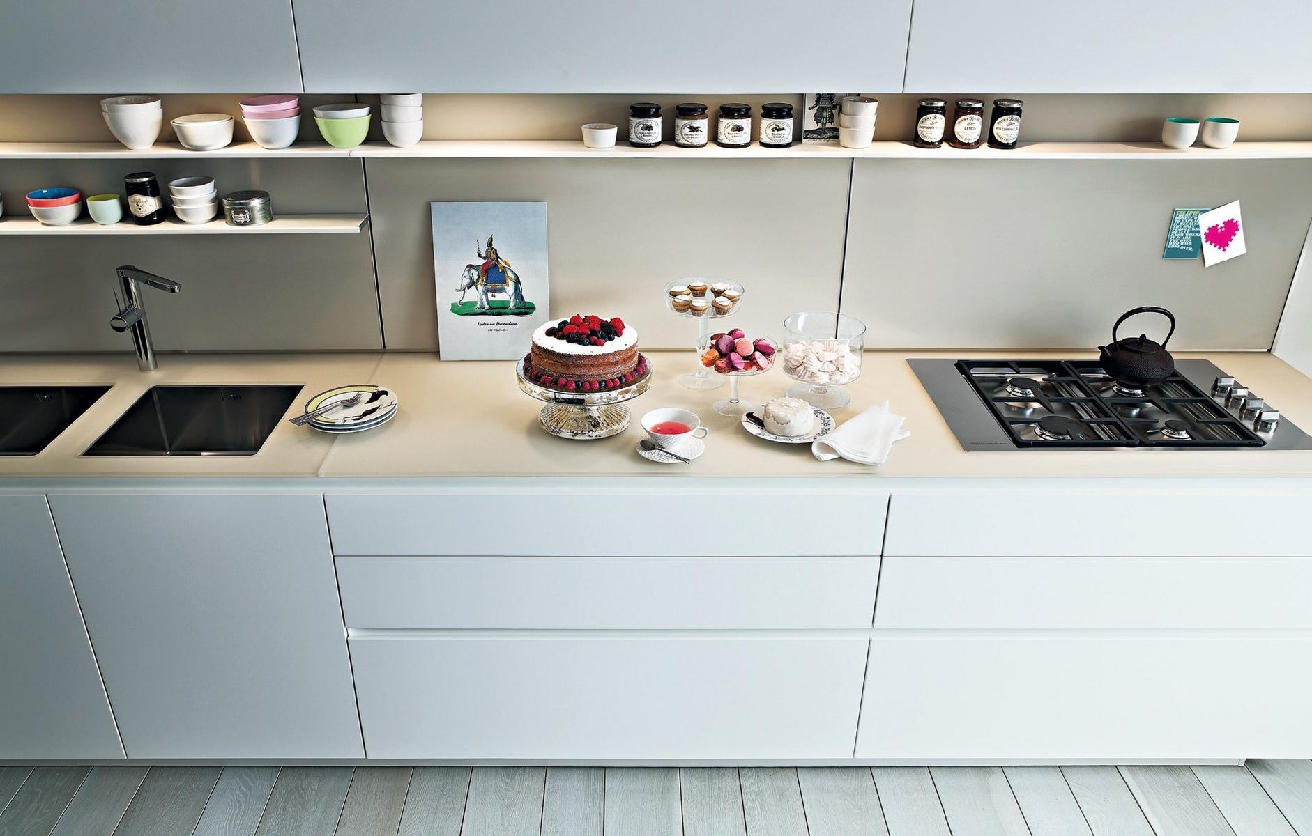 TWELVE Fitted kitchen