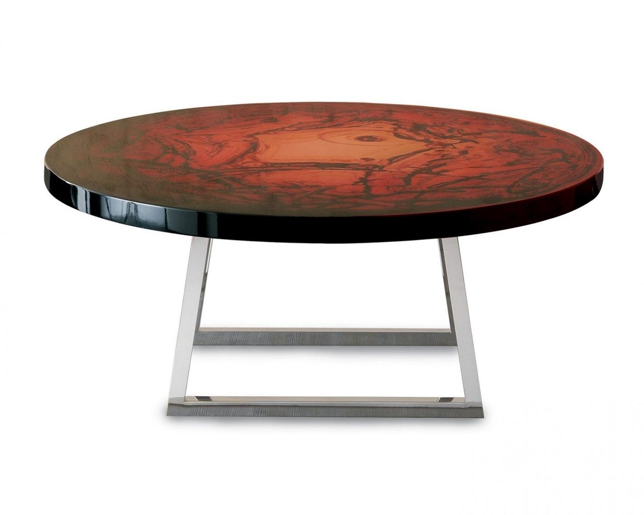 DECORO Round marble table in a luxury style