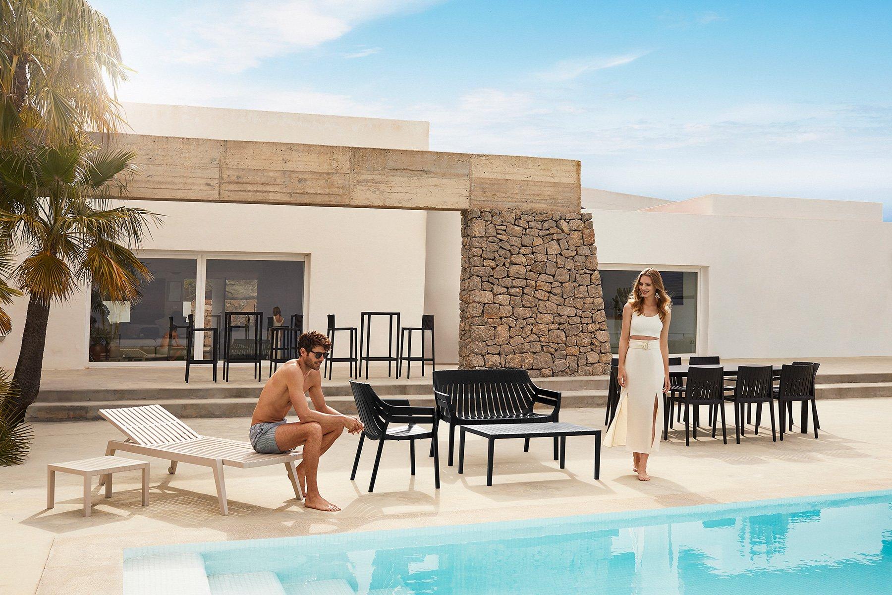 SPRITZ 2 seater polypropylene garden sofa