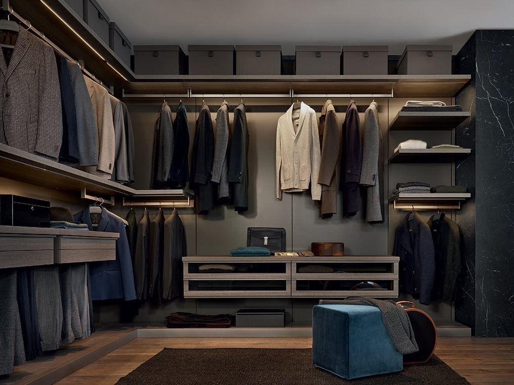 UBIK Sectional walk-in wardrobe