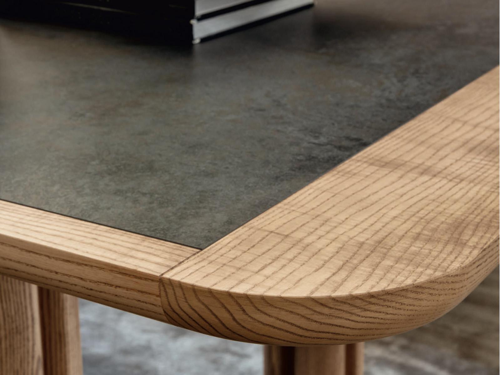 QUADRIFOGLIO Rectangular ash table with glass insert