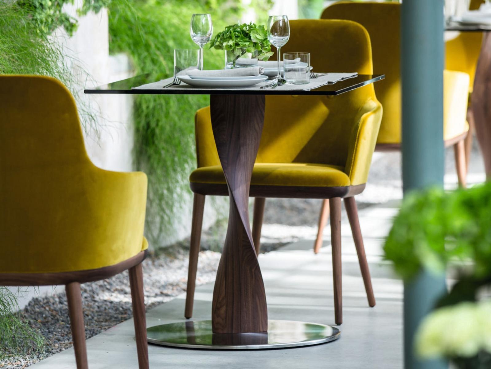 SPIN Square crystal dining table